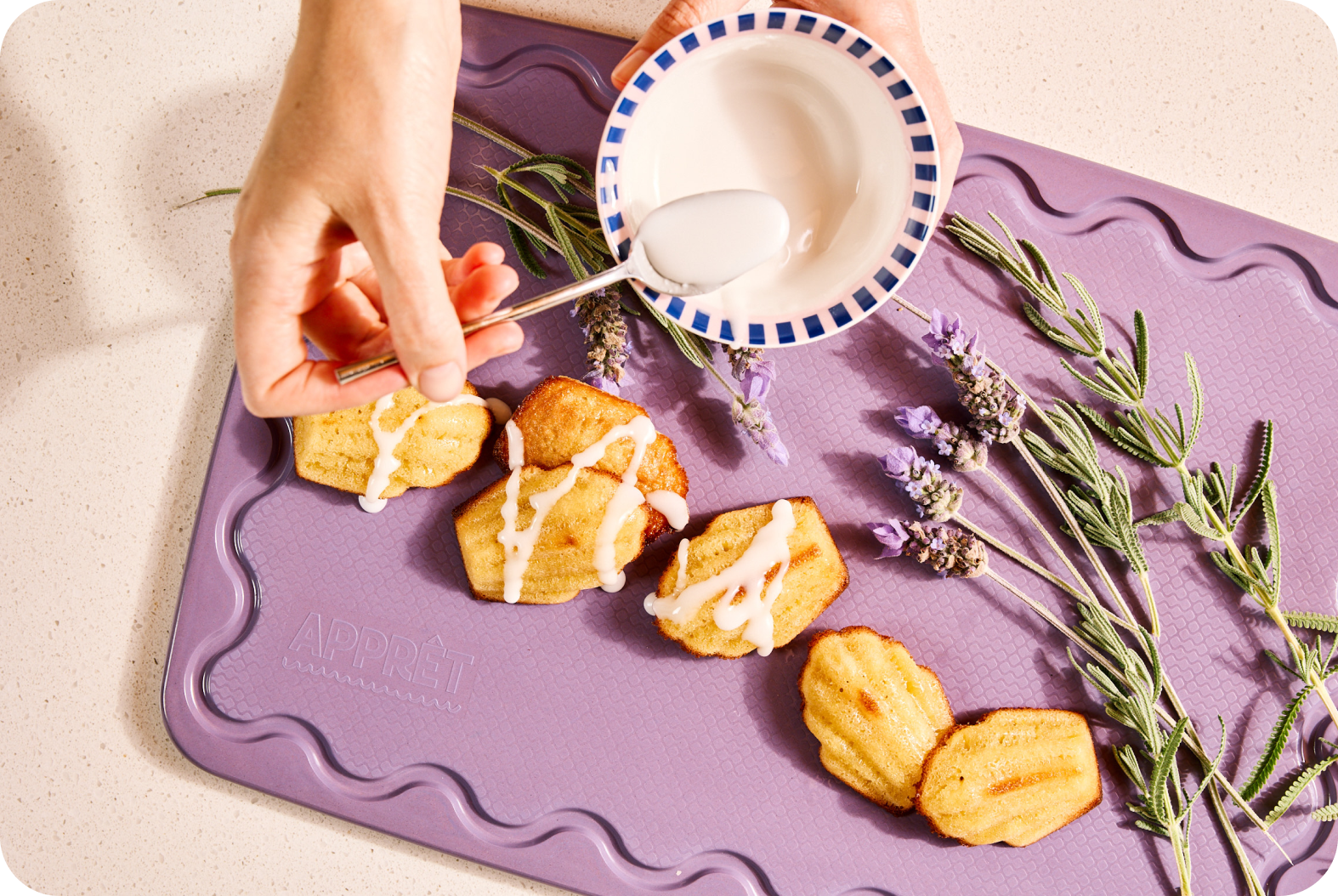 Classique Board Lilac